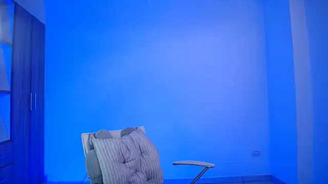 candydowson1 online show from 11-24-25, 02:39