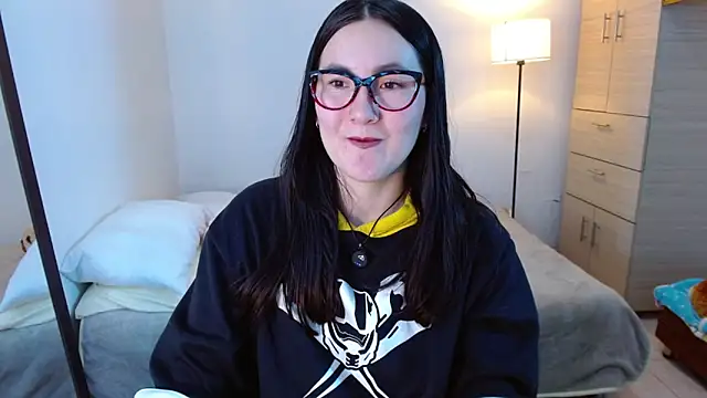 Elle Lee  online show from 03-12-26, 03:45