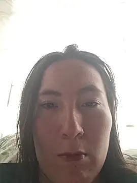 Elle Lee  online show from 04-15-26, 03:27