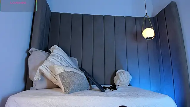 Elise Diamond online show from 03-10-26, 01:53