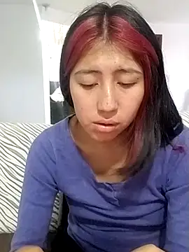 sarah12333 online show from 07-11-26, 11:05