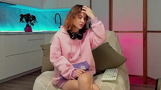 Devilina V online show from 12-04-24, 09:45