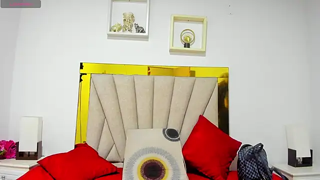 vahiolet fuentes online show from 11-06-25, 03:10