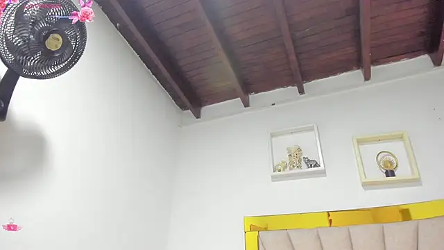 vahiolet fuentes online show from 09-25-25, 03:56