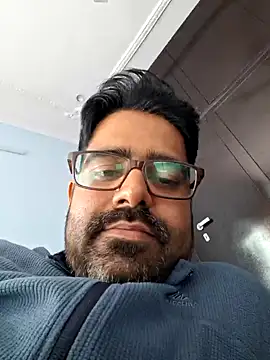 Snapshot of bewolf_17 chatting on 02-04-25, 09:17 bewolf 17 online show from 02-04-25, 09:17