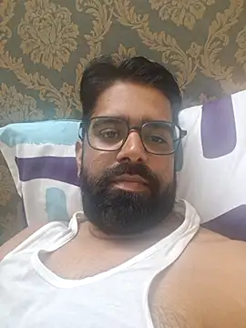 Snapshot of bewolf_17 chatting on 09-28-25, 03:19 bewolf 17 online show from 09-28-25, 03:19