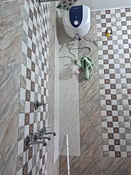 Snapshot of bewolf_17 chatting on 10-08-25, 07:21 bewolf 17 online show from 10-08-25, 07:21