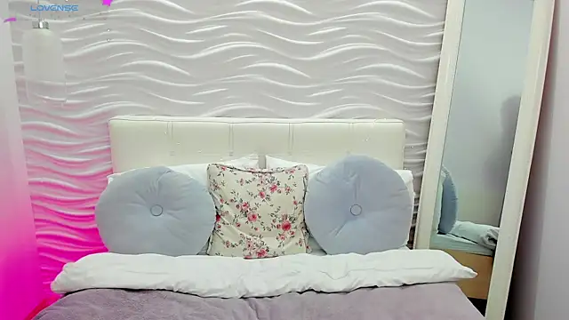 VirginOlly online show from 05-09-26, 05:11
