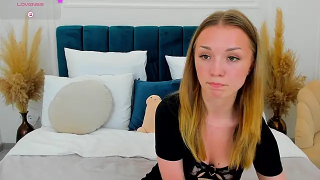 VirginOlly online show from 06-11-26, 12:24