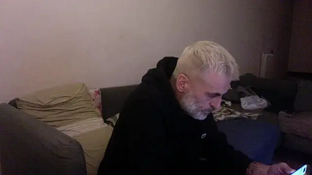 Snapshot of skossa777 chatting on 10-04-25, 04:52 skossa777 online show from 10-04-25, 04:52