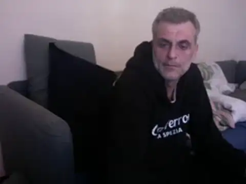 Snapshot of skossa777 chatting on 02-15-25, 01:49 skossa777 online show from 02-15-25, 01:49