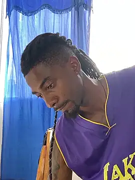 Malkon Big online show from 10-31-25, 07:43