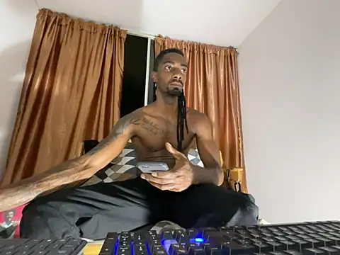 Malkon Big online show from 12-21-25, 04:03