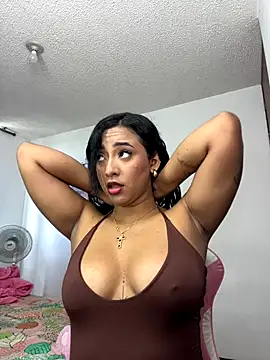 Snapshot of MavyStar chatting on 10-15-25, 07:44 MavyStar online show from 10-15-25, 07:44