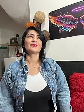 Snapshot of karenlennox1 chatting on 01-16-26, 11:20 karenlennox1 online show from 01-16-26, 11:20