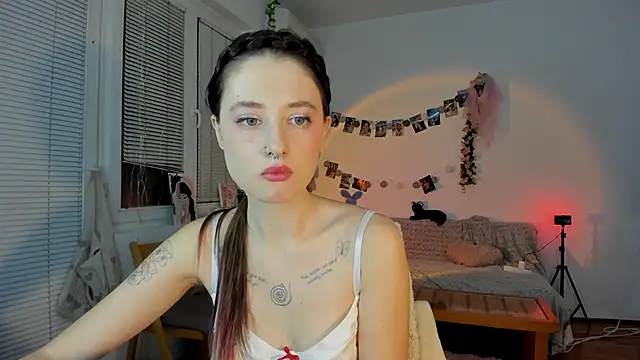 Jenny darling love online show from 02-06-25, 07:07