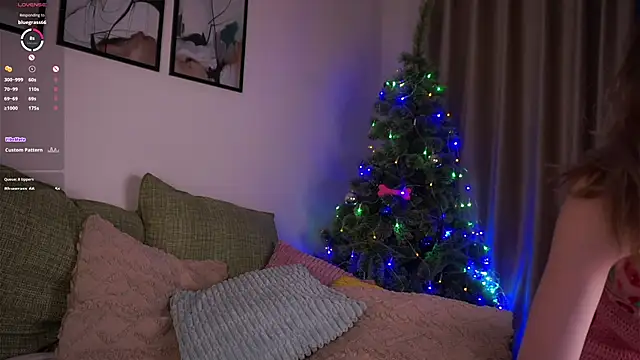 Snapshot of EdlinHargus chatting on 12-19-25, 01:42 EdlinHargus online show from 12-19-25, 01:42