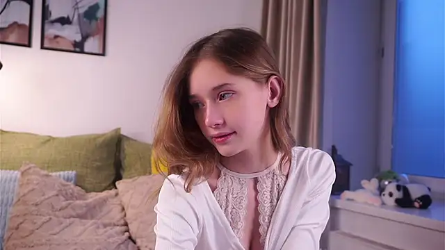 Snapshot of EdlinHargus chatting on 11-28-25, 02:12 EdlinHargus online show from 11-28-25, 02:12