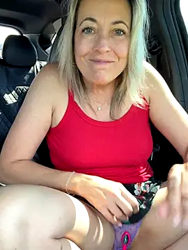 Cherry-red-xo online show from 09-18-25, 03:59