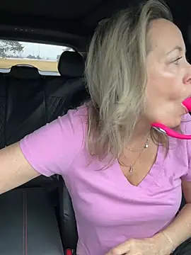 Cherry-red-xo online show from 02-19-26, 05:54