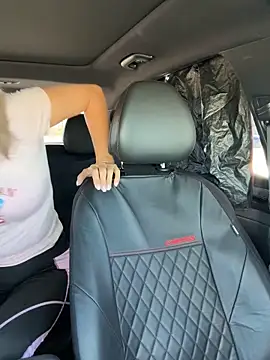 Cherry-red-xo online show from 10-13-25, 04:52