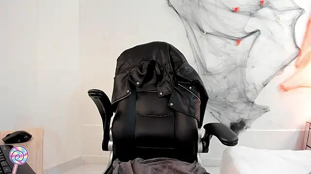 sagitariuus girll online show from 10-25-25, 04:55