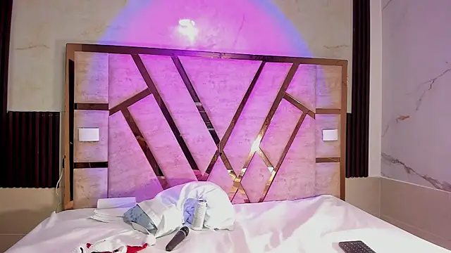 molly sweetee online show from 12-05-25, 01:49