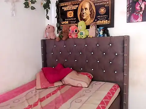 Snapshot of stefanny_hot03 chatting on 12-16-25, 04:00 stefanny hot03 online show from 12-16-25, 04:00