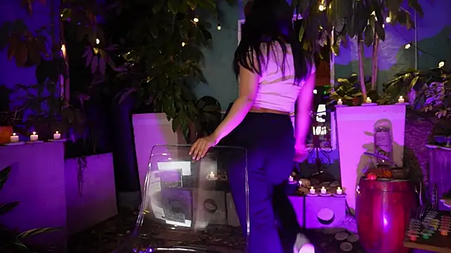 Snapshot of Sophia_wilsonn_ chatting on 10-31-25, 09:17 Sophia wilsonn online show from 10-31-25, 09:17