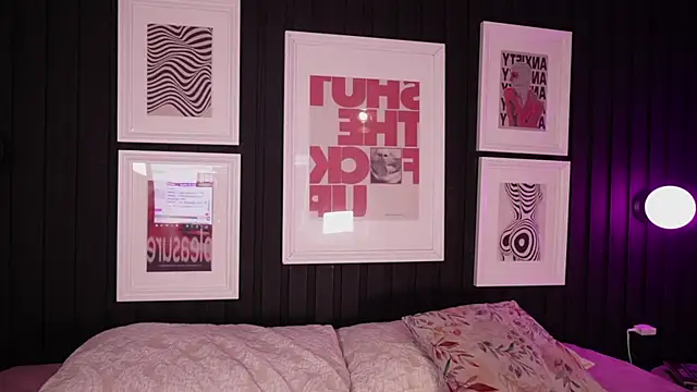 Snapshot of Sophia_wilsonn_ chatting on 02-26-26, 10:37 Sophia wilsonn online show from 02-26-26, 10:37