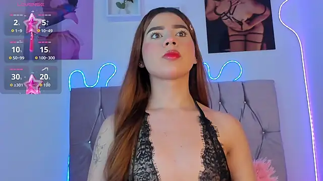 Snapshot of Ashley_piinkk_ chatting on 10-16-25, 08:11 Ashley piinkk  online show from 10-16-25, 08:11