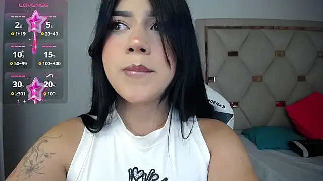 Ashley piinkk  online show from 06-16-26, 04:01
