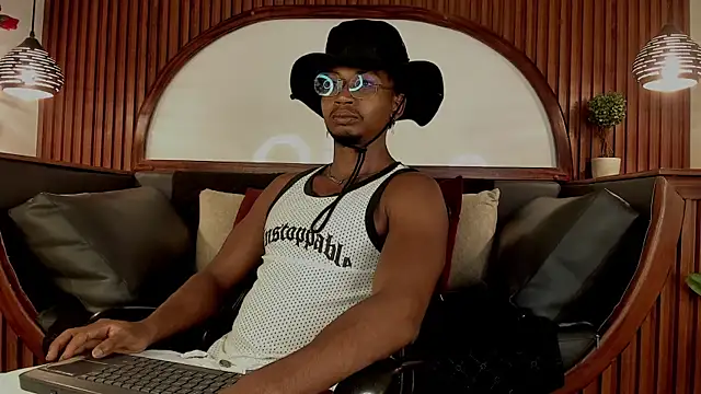 JamalMyst online show from 04-12-26, 04:49