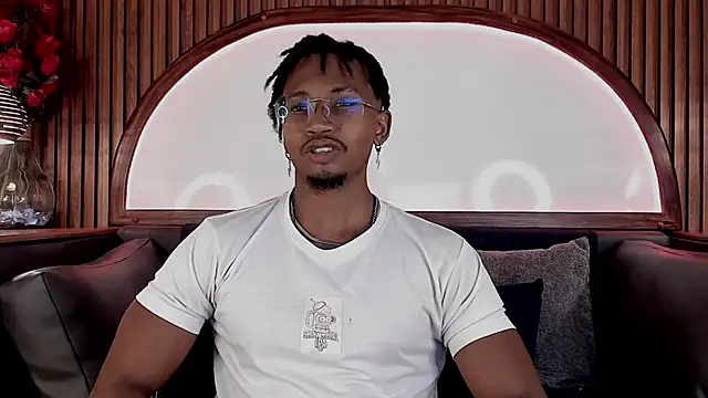 Snapshot of JamalMyst chatting on 05-11-26, 08:06 JamalMyst online show from 05-11-26, 08:06