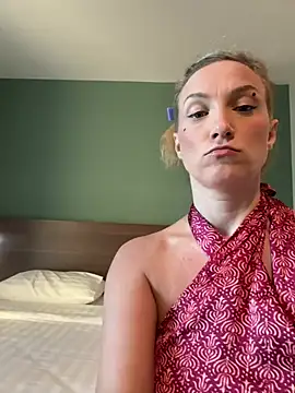 UmaTruewoman online show from 07-06-26, 11:17