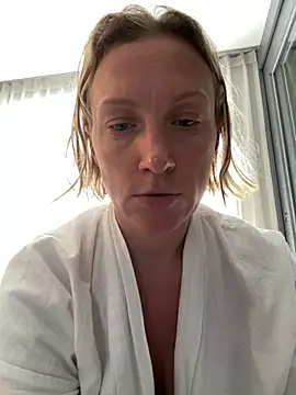 UmaTruewoman online show from 07-15-26, 02:07