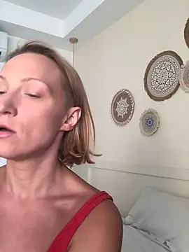 UmaTruewoman online show from 04-16-26, 11:51