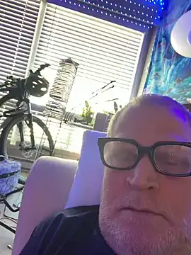 Mimmoromeo1973 online show from 03-21-26, 10:24