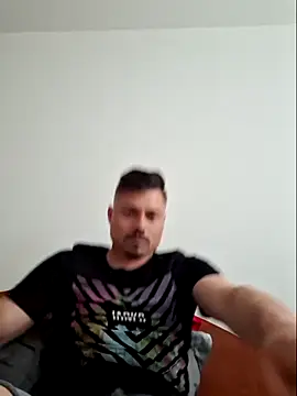 Snapshot of ionut_prince chatting on 05-17-26, 04:07 ionut prince online show from 05-17-26, 04:07