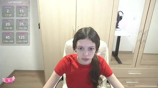 Snapshot of Billly1Love chatting on 10-24-25, 12:53 Billly1Love online show from 10-24-25, 12:53