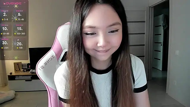 Fluffy Rose online show from 03-06-26, 08:20