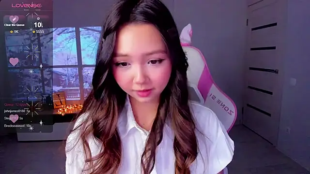 Fluffy Rose online show from 12-02-25, 06:37