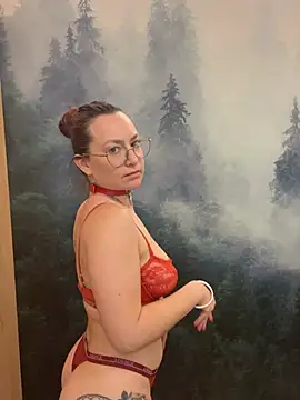 ladoucedu34 online show from 06-18-26, 03:39