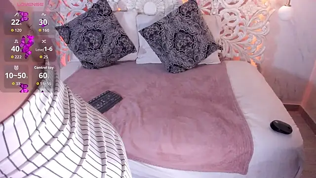 Paiige peach online show from 03-15-26, 11:28