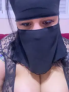 Snapshot of mari_layali chatting on 02-25-25, 03:20 mari layali online show from 02-25-25, 03:20
