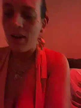 Haleytightlips1986 online show from 04-10-26, 03:35