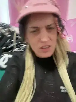 Haleytightlips1986 online show from 04-18-26, 06:43