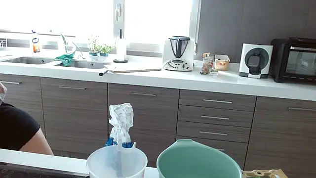 Snapshot of JuicyJanexo chatting on 02-10-25, 01:33 JuicyJanexo online show from 02-10-25, 01:33