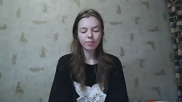Snapshot of Tina_Tayllor chatting on 10-14-25, 05:24 Tina Tayllor online show from 10-14-25, 05:24