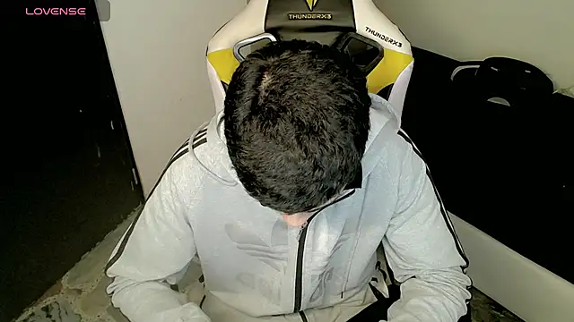 Snapshot of bby_santi chatting on 10-07-25, 12:06 bby santi online show from 10-07-25, 12:06